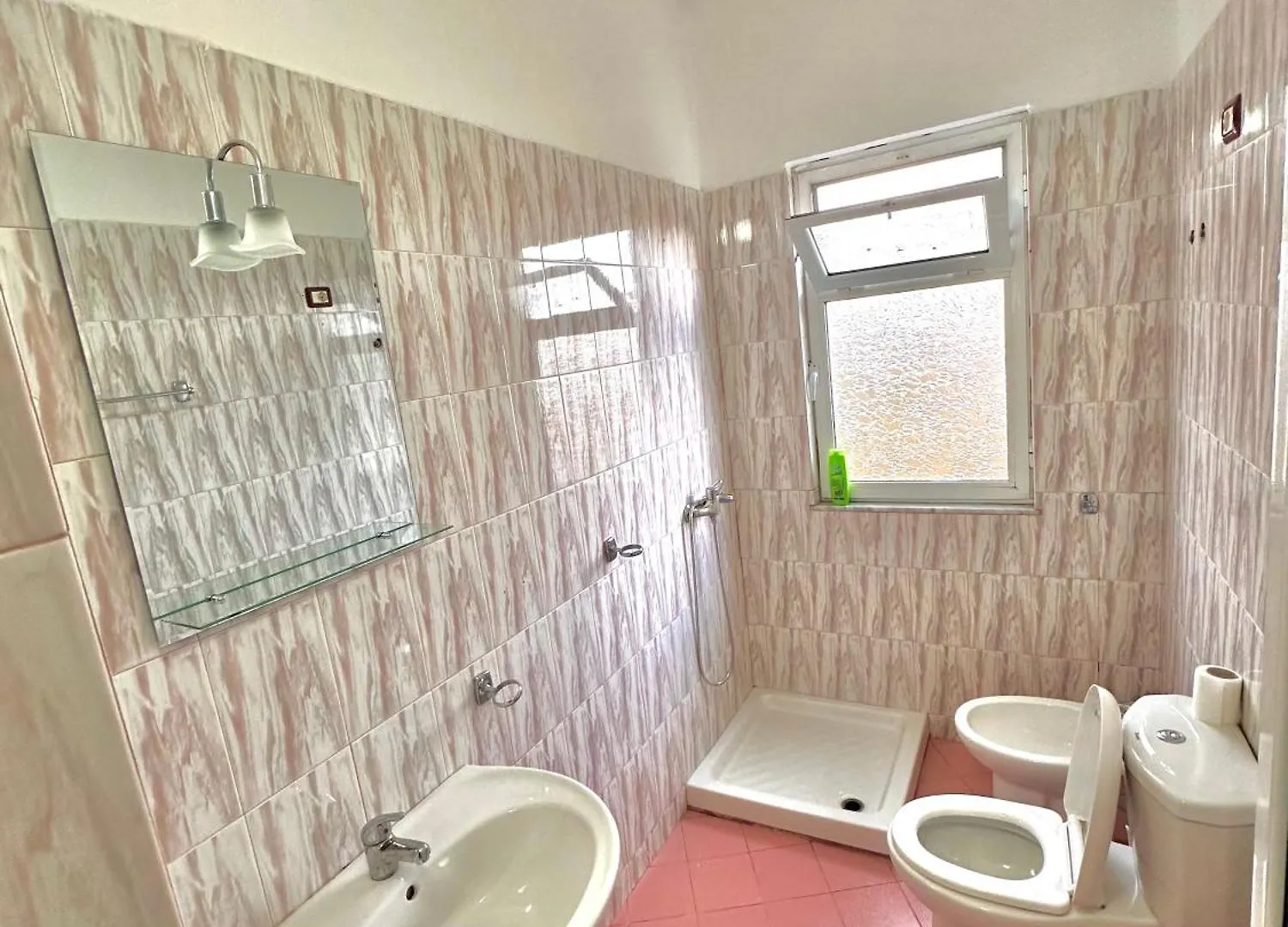 Hotel Belind Berat 5*,  Albania