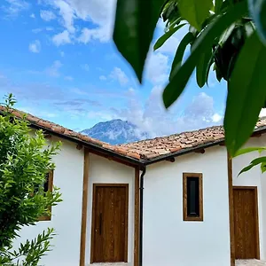 Alpeta Agrotourism & Winery - Roshnik , Берат